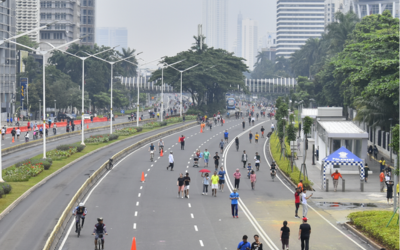 People using the streets on a car free day