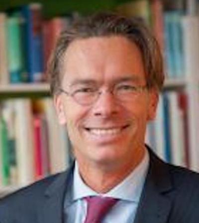 Dr. Peter Van der Knaap